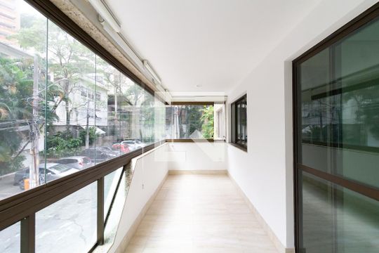 Varanda de apartamento para alugar com 2 quartos, 96m² em Lagoa, Rio de Janeiro