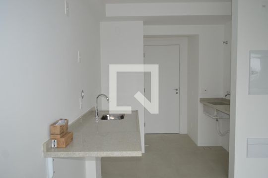Cozinha e Área de Serviço de kitnet/studio à venda com 1 quarto, 36m² em Vila Firmiano Pinto, São Paulo