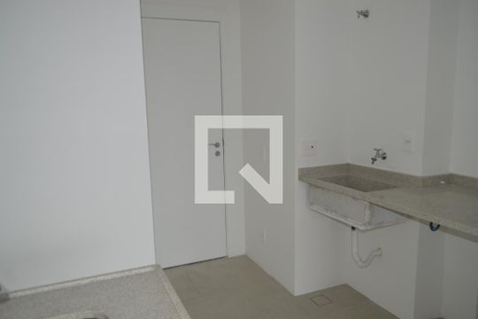 Cozinha e Área de Serviço de kitnet/studio à venda com 1 quarto, 36m² em Vila Firmiano Pinto, São Paulo