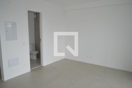 Quarto de kitnet/studio à venda com 1 quarto, 36m² em Vila Firmiano Pinto, São Paulo
