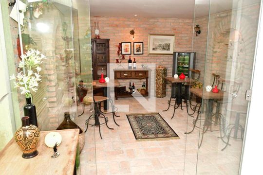 Casa à venda com 4 quartos, 1170m² em Jardim santa teresa, Jundiaí