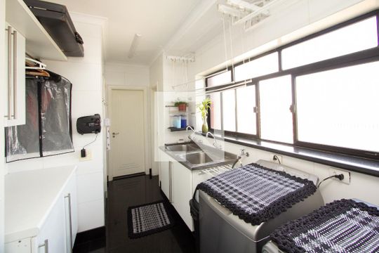 Área de Serviço de apartamento para alugar com 4 quartos, 300m² em Vila Clementino, São Paulo