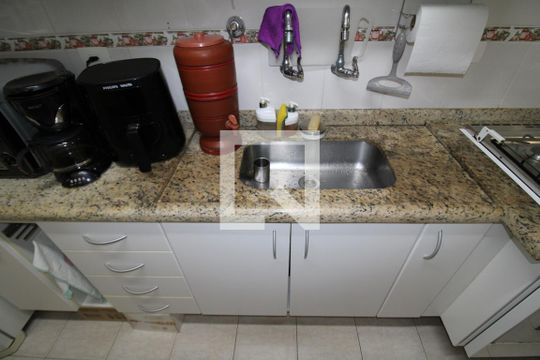 Cozinha de apartamento à venda com 3 quartos, 76m² em Vila Amalia (zona Norte), São Paulo