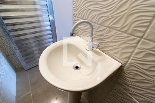 Lavabo de casa à venda com 4 quartos, 174m² em Vila Nova Cachoeirinha, São Paulo