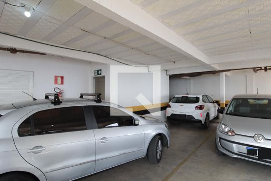 Garagem de apartamento para alugar com 3 quartos, 140m² em Ouro Preto, Belo Horizonte