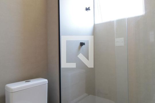 Banheiro da Suíte de apartamento para alugar com 3 quartos, 140m² em Ouro Preto, Belo Horizonte