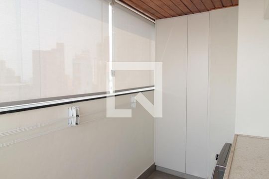 Area de Serviço de apartamento para alugar com 3 quartos, 140m² em Ouro Preto, Belo Horizonte