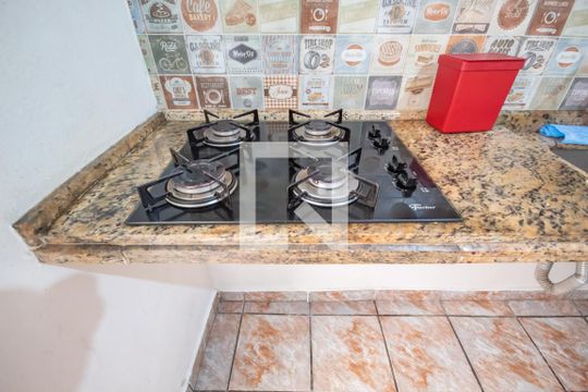 Cozinha (Casa 1) de casa à venda com 4 quartos, 192m² em Centro, Osasco
