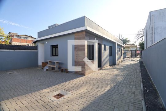 Área externa de casa de condomínio à venda com 2 quartos, 149m² em São José, Canoas