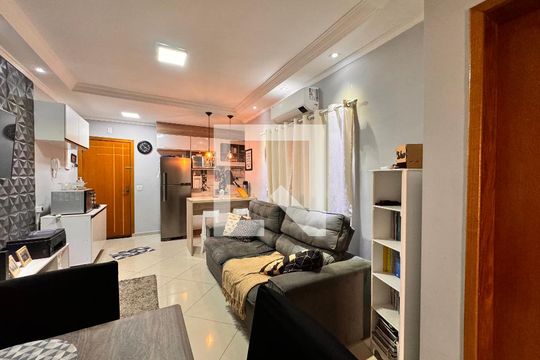 Sala de apartamento à venda com 2 quartos, 54m² em Parque das Nações, Santo André