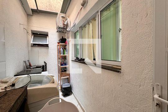 Lavanderia de apartamento à venda com 2 quartos, 54m² em Parque das Nações, Santo André