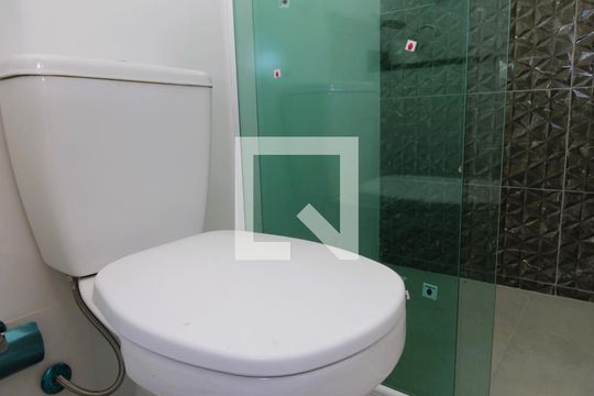 Banheiro de apartamento para alugar com 1 quarto, 46m² em Tremembé, São Paulo