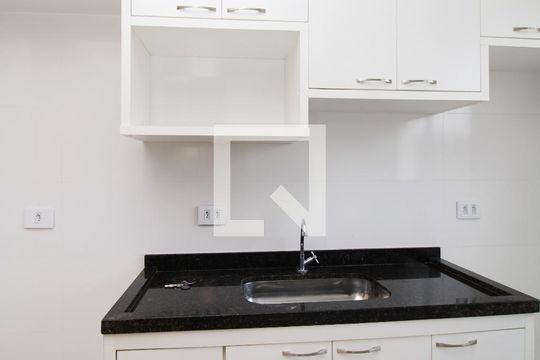 Cozinha de apartamento para alugar com 2 quartos, 46m² em Tremembé, São Paulo