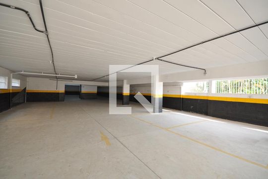 Garagem de apartamento para alugar com 1 quarto, 46m² em Tremembé, São Paulo