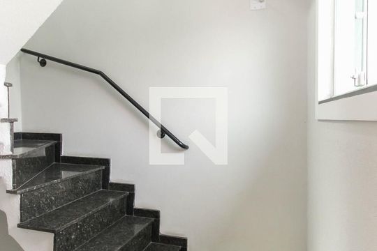 Área Externa de casa para alugar com 2 quartos, 48m² em Jardim Norma, São Paulo
