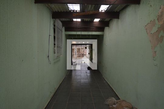 Corredor de casa à venda com 2 quartos, 220m² em Jardim Santo Alberto, Santo André