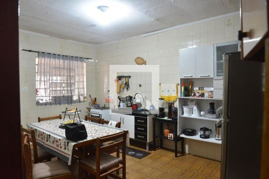 Cozinha de casa à venda com 2 quartos, 220m² em Jardim Santo Alberto, Santo André