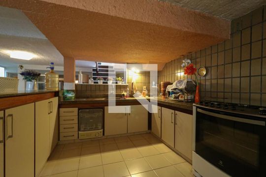 Cozinha de casa à venda com 3 quartos, 180m² em Lins de Vasconcelos, Rio de Janeiro