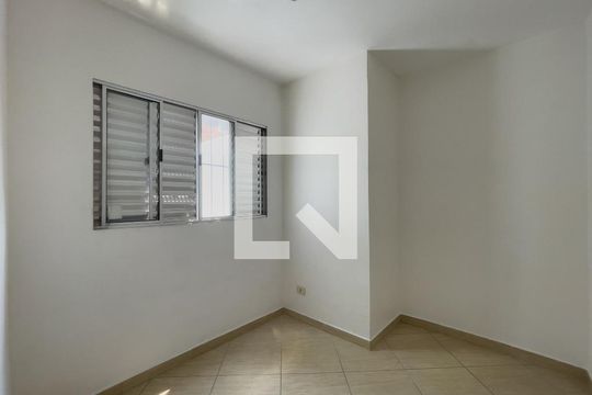 Quarto 2 de casa de condomínio para alugar com 2 quartos, 110m² em Parque Santa Rita, São Paulo