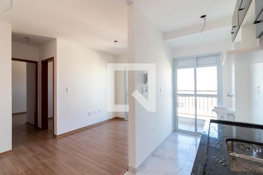 Cozinha de apartamento à venda com 2 quartos, 50m² em Parada Inglesa, São Paulo