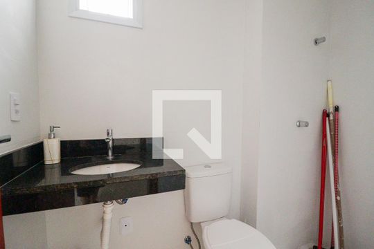 Banheiro de apartamento à venda com 1 quarto, 30m² em Parada Inglesa, São Paulo