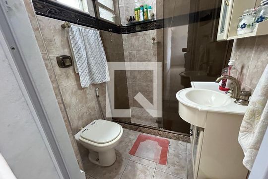 Banheiro de apartamento à venda com 2 quartos, 66m² em Lins de Vasconcelos, Rio de Janeiro