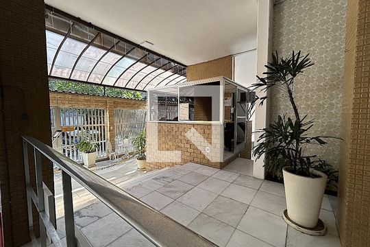 Portaria de apartamento à venda com 2 quartos, 66m² em Lins de Vasconcelos, Rio de Janeiro