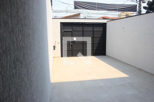 Garagem de casa à venda com 3 quartos, 131m² em Jardim Vila Galvao, Guarulhos