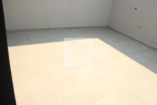 Quintal de casa à venda com 3 quartos, 131m² em Jardim Vila Galvao, Guarulhos