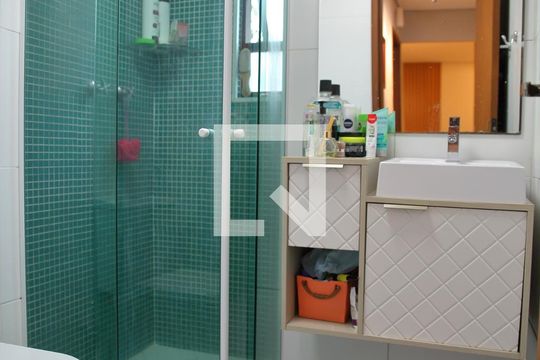 Banheiro de apartamento à venda com 2 quartos, 72m² em Centro, São Bernardo do Campo