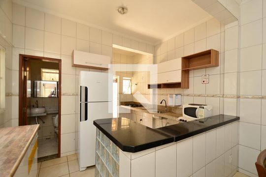 Cozinha de casa à venda com 3 quartos, 183m² em Goiânia, Belo Horizonte