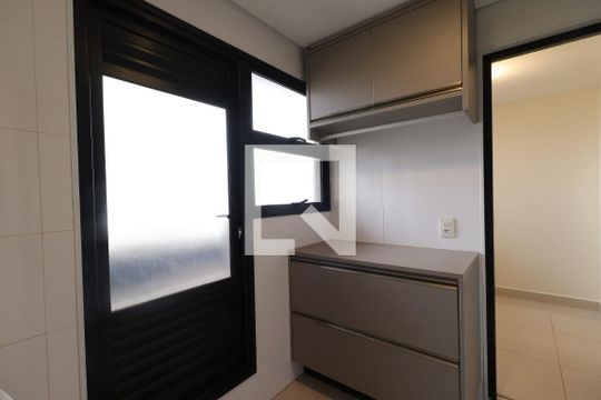 Área de Serviço de apartamento para alugar com 4 quartos, 160m² em Subsetor Sul - 7 (s-7), Ribeirão Preto
