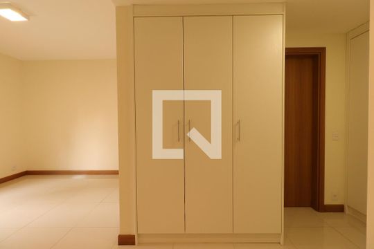 Suíte 1 de apartamento para alugar com 4 quartos, 160m² em Subsetor Sul - 7 (s-7), Ribeirão Preto