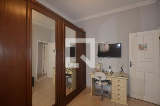 Quarto 1 de casa à venda com 4 quartos, 165m² em Irajá, Rio de Janeiro