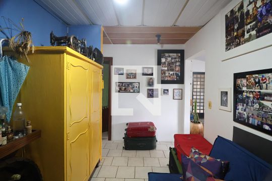 Sala de casa à venda com 3 quartos, 150m² em Guajuviras, Canoas
