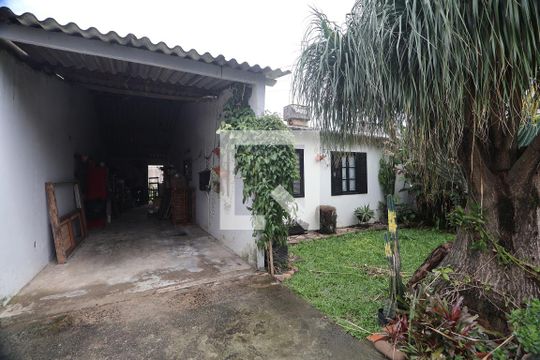 Garagem de casa à venda com 3 quartos, 150m² em Guajuviras, Canoas