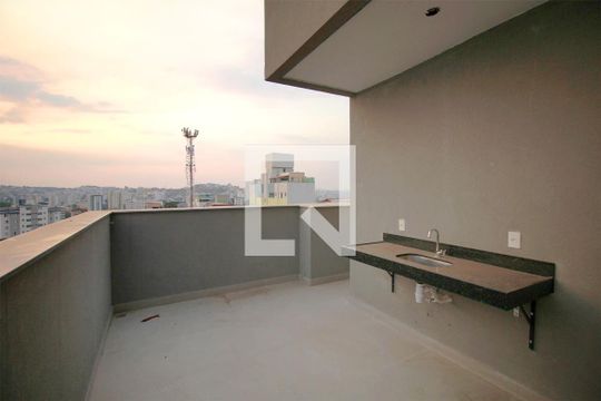 Varanda de apartamento para alugar com 3 quartos, 130m² em União, Belo Horizonte