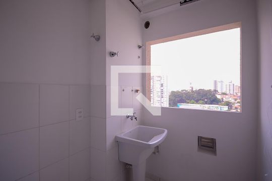 Área de Serviço  de apartamento para alugar com 2 quartos, 54m² em Vila Nair, São Paulo