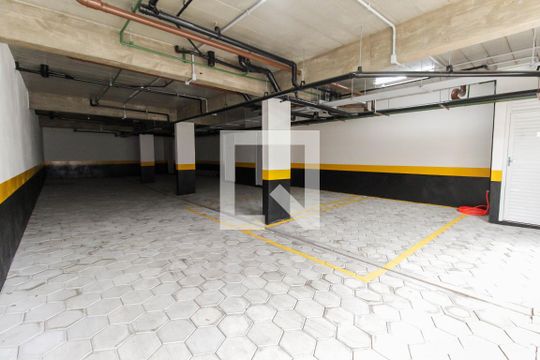 Estacionamento de casa de condomínio à venda com 2 quartos, 72m² em Vila Rosaria, São Paulo