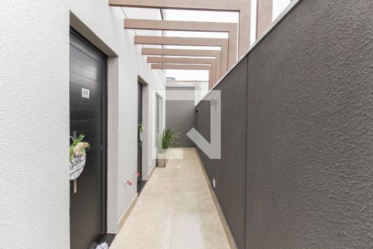Área Externa de casa de condomínio para alugar com 2 quartos, 72m² em Vila Rosaria, São Paulo