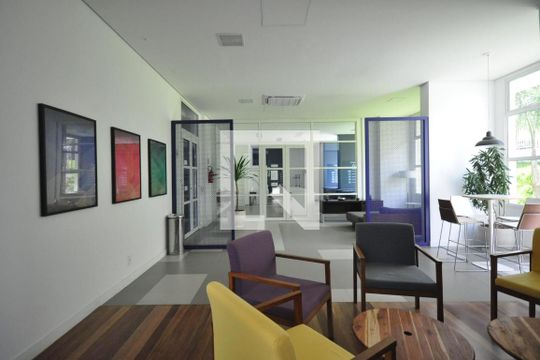 Lavanderia de apartamento para alugar com 1 quarto, 40m² em Panamby, São Paulo