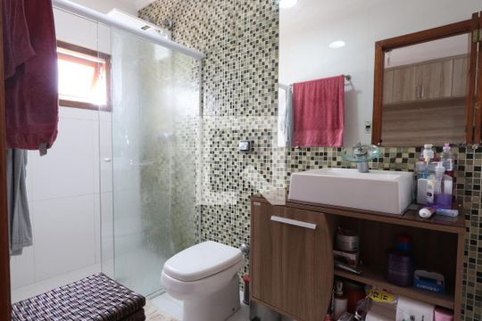 Banheiro da Suíte de casa à venda com 3 quartos, 225m² em Jardim Vila Formosa, São Paulo