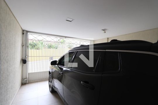 Garagem de casa à venda com 3 quartos, 225m² em Jardim Vila Formosa, São Paulo