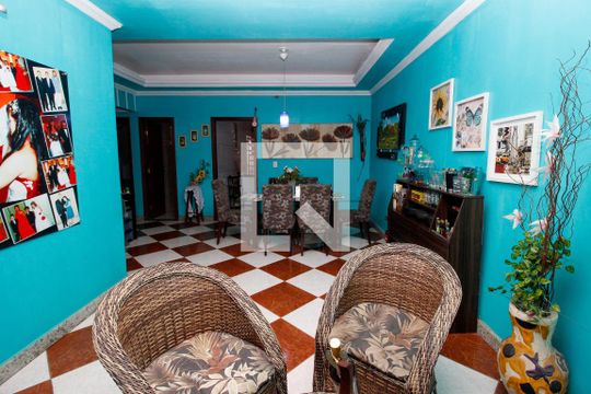 Sala de casa para alugar com 3 quartos, 370m² em Jardim Vitória, Belo Horizonte