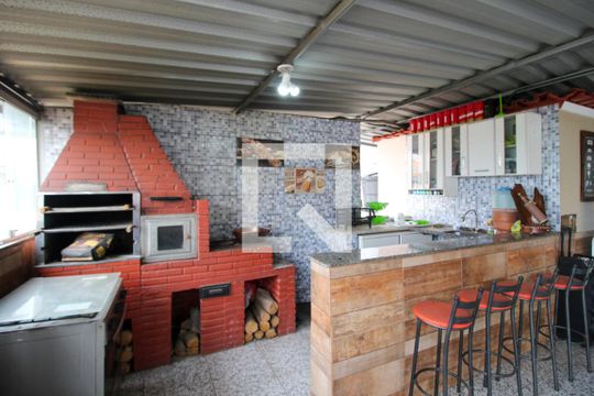 Cobertura de casa para alugar com 3 quartos, 370m² em Jardim Vitória, Belo Horizonte