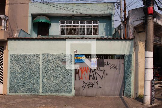 Fachada  de casa para alugar com 1 quarto, 50m² em Vila Mendes, São Paulo