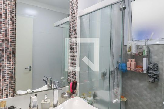 Banheiro de apartamento para alugar com 2 quartos, 65m² em Engordadouro, Jundiaí