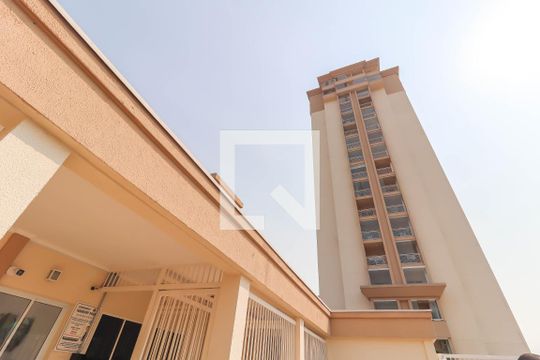 Fachada de apartamento para alugar com 2 quartos, 65m² em Engordadouro, Jundiaí