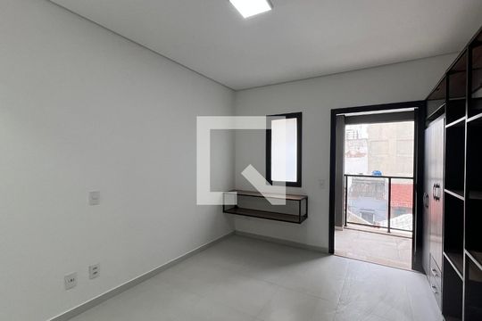 Quarto  de kitnet/studio para alugar com 1 quarto, 26m² em Pinheiros, São Paulo