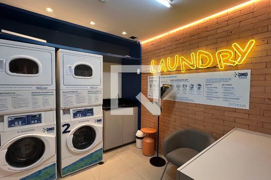 Lavanderia de kitnet/studio para alugar com 1 quarto, 26m² em Pinheiros, São Paulo